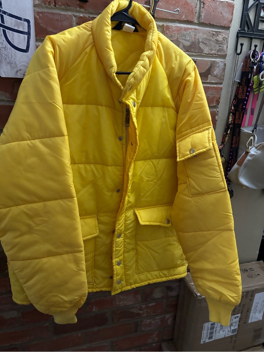 Vintage 80s Swingster Blank yellow Nylon Puffer Coat Jacket Large USA *FLAW
